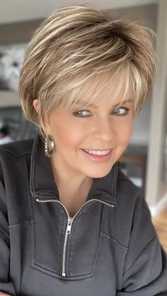 Sky by Noriko is a short, face flattering bob with lots layers and wispy ends. Noriko is definitely not afraid to add permatease to their… | Instagram Blonde Highlights Short Hair, Choppy Bob Hairstyles For Fine Hair, Short Hair Highlights, Bob Hairstyles For Fine Hair