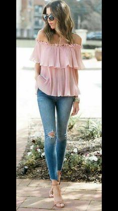 Style Goals, Cool Summer Outfits, Mode Casual, Outfit Trends, Inspired Outfits, Cute Summer Outfits, Off The Shoulder Top, Pink Top, Outfit Casual