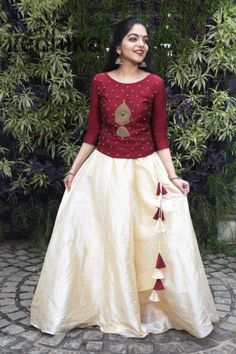 Skirt And Top Indian, Elegant Skirt Outfits, Long Blouse Designs, Lehenga Saree Design, Choli Dress, Sari Design