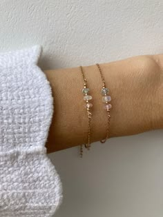 Morganite Moonstone and Aquamarine Bracelet. Emotional - Etsy Cyprus Chain And Bead Bracelet, Gem Stone Jewelry, Icon Jewelry, Crystal Information, Bracelets With Meaning, Aquamarine Bracelet, Information Card, Crystal Healing Bracelets, Gold Bead Bracelets