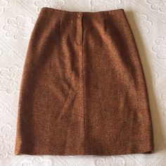 Sandra King - Wool Blend / Lined Skirt Gorgeous Fall Colors. Orange Workwear Skirt With Lining, Orange Lined Skirt For Workwear, Orange Lined Skirt For Work, Orange Skirt For Work, Elegant Orange Skirt For Work, Plain Skirt, Full Midi Skirt, Midi Flare Skirt, Free People Skirt