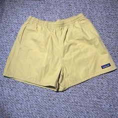 Patagonia Shorts Womens Medium Funhogger 4 Inch Hiking Surfboard Yellow Nwt $69.00. Condition Is New With Tags. Shipped With Usps Ground Advantage. Patagonia Beach Bottoms With Built-in Shorts, Bottoms With Pockets For Beach Season Outdoor Activities, Patagonia Bottoms For Outdoor Summer Activities, Patagonia Bottoms For Summer Outdoor Activities, Patagonia Shorts For Outdoor Activities In Summer, Patagonia Summer Bottoms For Outdoor Activities, Patagonia Shorts For Summer Outdoor Activities, Patagonia Outdoor Shorts For Summer, Patagonia Outdoor Summer Shorts