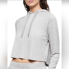 New W/Tags Calvin Klein Women Pure Lounge Long Sleeve Hoodie Gray Size Large Calvin Klein Modern Relaxed Fit Tops, Calvin Klein Hoodie, White Calvin Klein, Calvin Klein Top, Calvin Klein Women, Blue Sweatshirt, Calvin Klein Black, White Hoodie, Grey Hoodie