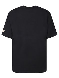 Short sleeves. Silver printed logo. Crew neck.This black Dolce & Gabbana t-shirt embodies urban elegance with a silver embossed logo adding a touch of understated luxury. Perfect for any occasion, from casual to chic.Gender: MenMaterial: 100% COTTONColor: BlackMade in: ImportedProduct ID: G8PN9T G7NWT N0000*Import tax/duty will be calculated at checkout (If applicable) Classic Tops With Logo Print For Workwear, Cotton Workwear Tops With Logo Print, Dolce Gabbana T Shirt, Understated Luxury, Top Designer Brands, High End Fashion, Embossed Logo, Print Logo, New Man