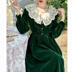 Romantic Royalcore Vintage Victorian Retro Fairy Princess Lace Dress Green Dress Aesthetic, Academia Green, Col Crochet, Clubwear Outfits, Vintage Academia, Crochet Lace Collar, Vintage Velvet Dress, Deer Doll, Lace A Line Dress