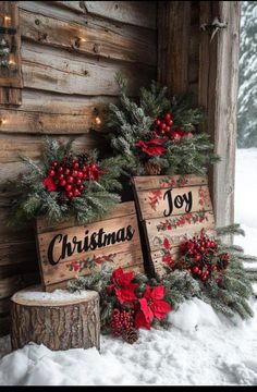 1920s Christmas Decorations, Vintage Xmas Decorations, Christmas Scenery Pictures Holidays, Chalet Christmas Decor, Rustic Christmas Crafts, Vintage Christmas Decor Ideas, Christmas Farmhouse Decor, Christmas Home Decor Diy, Farmhouse Christmas Decor Ideas