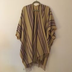 Madewell Striped Camel Cape/Pancho. Never Warn Before And With Tags! Casual Fall Beach Cape, Fall Beach Cape Shawl, One Size Brown Beach Outerwear, One Size Brown Outerwear For Beach, Beach Poncho With Batwing Sleeve For Fall, Batwing Sleeve Poncho For Beach In Fall, Fall Beach Cape, One Size Beige Outerwear For The Beach, Oversized Brown Poncho For Spring