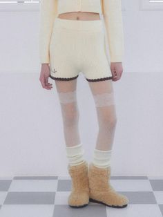 Composition : ACRYLIC 55% NYLON 45%Color : IVORYCountry of Origin : CHINA Knit Shorts, Short Pants, Ribbed Knit, Composition, China, Knitting, The Originals, Clothes For Women, Pants