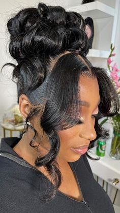 Updo Pin Curls For Black Women, Short Ponytail Hairstyles Curly, Pinned Up Curls Updo Black Hair, 90s Curly Updo Black Women, Big Curly Updo, Messy Bun Wedding Hair Black Women, Middle Part Updo Black Women, Top Bun With Curls, Wedding Pin Up Hairstyles Black Women