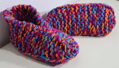 "Warm feet, unisex house slippers, knitted slippers, children's slippers, comfort and convenience, equal clothing for parents and children. Handmade knitted slippers, they are very warm, comfortable, soft and great for indoor use. Ideal for all floors types. They give a nice feeling when walking. They keep the feet warm and breathable. Furthermore, they are light and soft. They fit well on the feet. Designed to last. Ideal gift for him or her. Components: acrylic yarn. Thanks to this fabric, the Comfortable Round Toe Booties As Gift, Handmade Casual Booties As Gift, Handmade Casual Slippers As Gift, Handmade Casual Slippers For Gifts, Handmade Casual Slippers As A Gift, Handmade Casual Slippers For Gift, Handmade Casual Indoor Slippers, Casual Winter Yarn Slippers, Handmade Comfortable Winter Booties