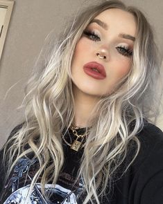 Grungy Makeup Look, Grungy Makeup, Mime Makeup, Beauty Goals, Lip Fillers, Cute Makeup