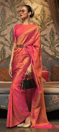 Pink and Majenta color Saree in Art Silk, Silk fabric with Weaving work Blue Silk Saree, Indian Sarees Online, Ghagra Choli, Utsav Fashion, Art Silk Sarees, Kanjivaram Sarees, Stylish Sarees, Anarkali Dress, Traditional Sarees