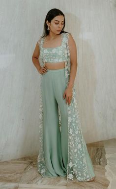 Crop Top Outfits Indian, Mint Green Fabric, Indian Dresses Traditional, Traditional Indian Outfits, Ethnic Outfits, Designer Party Wear Dresses