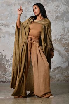 Summer Bohemian Kaftan With Traditional Drape, Bohemian Green Pashmina Shawl In Traditional Drape, Green Bohemian Wrap Kaftan, Bohemian One-size Cape For Summer, Bohemian Summer Cape One Size, Bohemian Beige Wrap Shawl, Bohemian Summer Cape Shawl, Bohemian Cape Shawl For Summer, Bohemian Beige Shawl For Spring