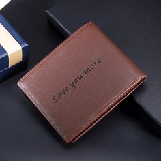 You can put the ID card in without worrying about sliding. The color of the wallet is brown, which is very textured. The most unique feature of the wallet is that it allows you to show your favorite pictures on it and engrave a sentence you want to say on the other side, so it will be your exclusive wallet. Let's start your customization and make your wallet different! Fancy Gifts, Bank Card, Man Photo, Nubuck Leather, Love You More, The Other Side, Wallet Men, Leather Fashion, Leather Wallet