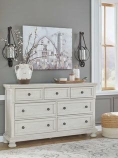 Robbinsdale Antique White Dresser w/ 7 Drawers - Ornate Home Storage Bed Queen, Sleigh Bedroom Set, Platform Bedroom Sets, King Storage Bed, Winter Furniture, Casual Dining Rooms, King Bedroom Sets, White Dresser, Bedroom Sets Queen