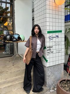 Long Torso Outfits Aesthetic, Summer Street Wear Women, Casual Cafe Outfit, Asian Outfits Summer, Ootd Poses Ideas, Wave To Earth Concert Outfit, Masc Fem Outfits, Number Outfits, Outfit Ideas Male