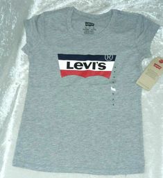 Girls Graphic Levi's Tee Short Sleeve size S, M, L, XL NEW Levis Tshirt, Gymboree Girl, Levi Shorts, Logo Graphic, New Girl