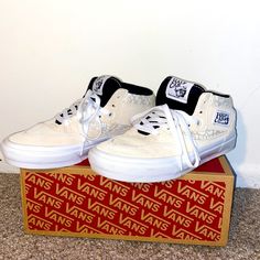 Vans X Baker Skate Special Edition Half Cabs - Cream And White And Black With Paisley Print. Size 7.5 Mens/ Size 9 Women’s. Bought Brand New For $130 And Worn Only Once! In Absolutely Perfect Condition! You Can’t Find These Anywhere Now. Cream Casual Skate Shoes For Streetwear, Cream Casual Skate Shoes With Laces, Cream Lace Skate Shoes For Streetwear, Vans Black, Mens Vans, Vans Shoes, Black Cream, Paisley Print, Mens Shoes Sneakers