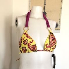 Vix Paula Hermanny Bikini Top Only Yellow Floral Top. Ties Around Back - Thicker Tie Around Neck. Size Medium- New With Tags. Yellow Underwire Beachwear Swimwear, Yellow Printed Triangle Top Swimwear, Yellow Bra-friendly Summer Swimwear, Tropical Yellow Floral Print Swimwear, Yellow Swimwear With Built-in Bra For Pool, Yellow Floral Top, Yellow Floral, String Bikinis, Womens Swim