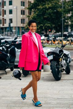 MFW Day 3 Nyc Street Style Winter, Nyc Street Style Fall, Tamu Mcpherson, Street Style Fall Winter, New York Street Style, Fashion Blogger Outfit, Chic Winter Outfits