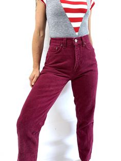 Arizona, Made in the USA Size 5 S Zipper in the front 100% cotton Lying flat: Across waist: 13" Across hips: 19 1/2" Inseam: 27" 38" top to bottom Red Jeans, Jeans Size, Denim Jeans, Arizona, Zipper, Art Collection, Bathing Beauties, Purses And Bags, Red