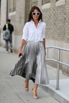 Outfit With Pleated Skirt, Best White Shirt, Wedding Guest Skirt, White Shirt Outfits, Midi Skirt Outfit, Rock Outfit