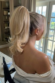 Ponytail Hairstyle inspiration Ponytail Prom Hairstyles High, Ascot Hairstyles, Fancy High Ponytail, Races Hairstyles, Fancy Ponytail Hairstyles, Glam Ponytail, Ponytail Prom Hairstyles, Ponytail Bridal Hair, Ponytail Wedding Hairstyles