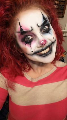 Macabre Makeup, Pretty Clown, Jester Makeup, Sfx Ideas, Scary Clown Face