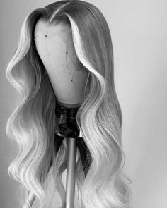 White Wig Outfit, White Lace Front Wig, Wig Inspiration, Creative Hair Color, Hairstyle Inspo