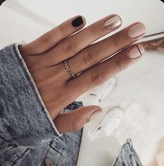 Modern Nails, Minimal Nails, Cute Gel Nails, Her Nails, Minimalist Nails, Chic Nails, Short Acrylic Nails, Perfect Nails, Mani Pedi