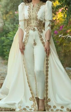 Designer Dresses Casual, Gown Prom, Stylish Dress Book, Stylish Dresses For Girls, Fashion Dresses Casual, Stylish Dress Designs, Indian Fashion Dresses