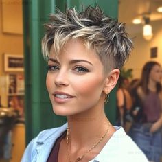 Haircuts For Fine Flat Hair, Volume Fashion, Very Short Pixie Haircut, Light Hair Oil, Very Short Pixie, Fine Flat Hair, Pixie Haircut Ideas, Textured Pixie Cut