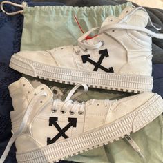 Off-White Court High 3.0 Authentic. Men Size :8 Off White Shoes, Mens Shoes Sneakers, Shoe Laces, Athletic Shoes, Men's Shoes, Shoes Sneakers, Color White, Shoe Accessories, Mens Accessories