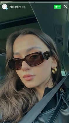 Prada Pr 17ws, Rich Girl Aesthetic, Brown Lens, Sunglasses Brown, Prada Eyewear, Luxury Eyewear, Prada Sunglasses, Rectangle Sunglasses, Eye Wear Glasses