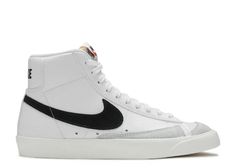 Nike Blazers 77, Blazer 77, Blazer Mid 77 Vintage, Nike Blazers, Preppy Shoes, Flight Club, Fab Shoes, Simple Shoes, Blazer Mid