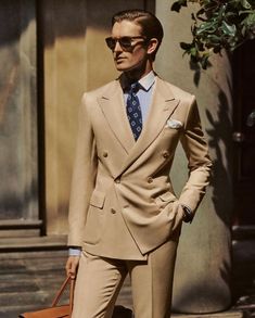 Men Suit Outfit, Cream Suit, Ralph Lauren Suits, Tan Suit, Gents Fashion, Dress Suits For Men, Ralph Lauren Menswear