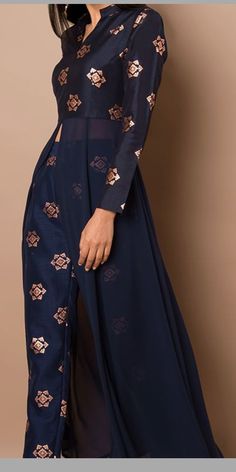 #fashion #dress #style #fashionstyle #accessory #shoes #dress #cloth #bags #chic #how #make #gift #new #love Casual Spring Wedding, Mode Kimono, Long Kurti Designs, Indian Kurta, Spring Dresses Casual, Salwar Kamiz, Kurti Designs Party Wear, Designer Party Wear Dresses, Party Wear Indian Dresses