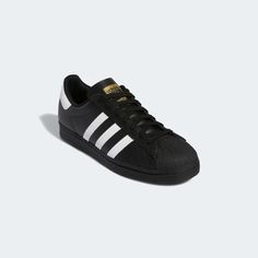 Adidas Superstar Black, Black Adidas Shoes, Adidas Shoes Superstar, Superstars Shoes, Mens Lifestyle, Adidas Samba Sneakers, Adidas Superstar Sneaker, Adidas Online, Black Adidas