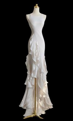 #wedding #weddingdress #bodycondress#fashion #gown #pinterest #white V Shaped Dress Neckline, Fairytale White Dress, Dramatic White Dress, Wedding Dresses European, Non Traditional Wedding Outfit The Bride, Wedding Dress On Mannequin, Filipino Wedding Dress, White Fairy Dress, White Silk Gown