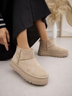 Ladies Platform Mini Boot Sand Boots, Unique Boots, Platform Design, Faux Suede Boots, Fur Lined Boots, Shoe Inspo, Comfy Shoes, Suede Boots, The Fashion