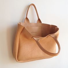 Tan Leather Tote, Minako Aino, Vegetable Leather, Leather Diy, Beautiful Bags, Bago, Leather Handbag