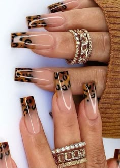 Simple Animal Print Nails, Leopard Toe Nail Designs, Fun Nails Coffin, Catherine Nails, Leopard Nail Designs, Cheetah Nail Designs, Gucci Nails, Cheetah Print Nails, Cheetah Nails