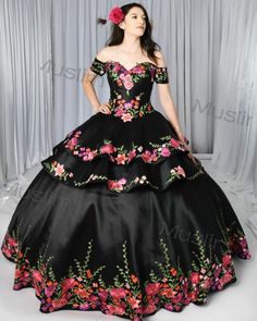 SPECIFICATIONS Style: Cinderella Mexican Best Ball Gown Princess Elegant Sleeve Style: Off the Shoulder Sleeve Length(cm): Short Silhouette: Ball Gown Origin: Mainland China Occasion: Quinceanera Neckline: Off the Shoulder Material: Rayon Material: Polyester Length: Sweep train Item Type: Quinceanera Dresses Fashion Element: vintage Fabric Type: SATIN Dresses Length: Floor-Length Decoration: Flowers Decoration: Embroidery Decoration: Appliques Built-in Bra: Yes Brand Name: ZuTouuoly Back: Lace U Mariachi Dress, Quinceanera Dresses Charro, Black Quinceanera, Vestido Charro, White Quinceanera Dresses, Black Quinceanera Dresses, Sweet 15 Dresses, Sweet 16 Dress, Mexican Theme