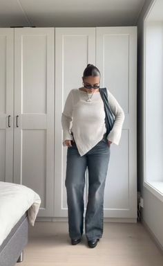 Plus Size Clean Girl Aesthetic, Mid Size Fashion Winter, Midsize Fall Outfits 2024, Curvy Girl Outfits Winter, Midsize Outfits Winter, Midsize Winter Outfits, Midsize Casual Outfit, Midsize Outfits Fall, Trendy Shein Outfits