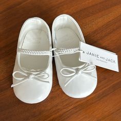 Janie And Jack Toddler Girl Shoes. Size 18-24 Months. Nwt. Smoke And Pet Free Home. Spring Booties With Soft Sole And Round Toe, White Summer Booties With Round Toe, White Mary Janes With Soft Sole For Spring, Baptism Booties With Soft Sole And Round Toe, White Non-slip Mary Janes With Round Toe, Cute Booties For Baptism, Cute Round Toe Booties For Baptism, Toddler Girl Shoes, Janie And Jack