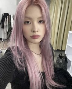 Light Purple Pink Hair, Light Pink Purple Hair, Kpop Hair Dye, Kpop Hair Color Ideas, Asian Purple Hair, Dyed Asian Hair, Light Purple Hair Dye, Japanese Hair Dye, Purple Pastel Hair