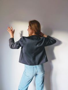 This is an advanced digital sewing pattern for a woven fabric women's casual blazer. I designed this garment with pockets integrated or hidden in the side seams. Furthermore, the shoulders are without padding, and it is possible to sew the blazer fully lined thanks to the included lining pattern. However, it can also be sewn unlined, but the instructions you will find for this version are the bare minimum. It's important to note that I also omitted the instructions for making the buttonholes and Structured Shoulders Blazer For Fall, Fall Blazer With Structured Shoulders, Modern Blazer With Structured Shoulders And Long Sleeves, Fall Outerwear With Structured Shoulders For Office, Blazer Sewing Pattern, Blazer Sewing, Lining Pattern, Blazer Casual, Casual Blazer Women