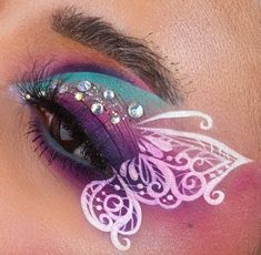 3d Eye Makeup, Butterfly Inspired Makeup, Makeup Wings, Crazy Eye Makeup, Makeup Ojos, Butterfly Eyes, Wedding Eye Makeup