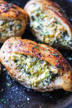 Easy Stuffed Chicken Breast, Broccoli Stuffed Chicken Breast, Stuffed Chicken Breast Recipes, Cheese Stuffed Chicken Breast Recipes, Cheesy Chicken Recipes, Baked Stuffed Chicken, Chicken With Broccoli, Cheese Stuffed Chicken Breast, Stuffed Chicken Breast